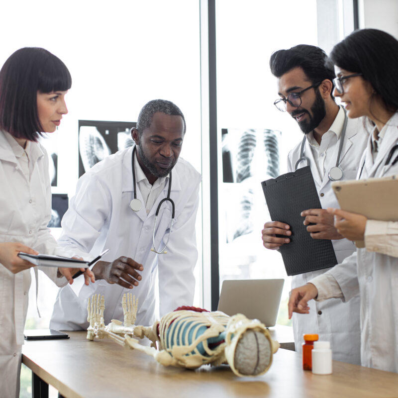 PÓS-GRADUAÇÃO EM EDUCAÇÃO CONTINUADA E PERMANENTE EM SAÚDE