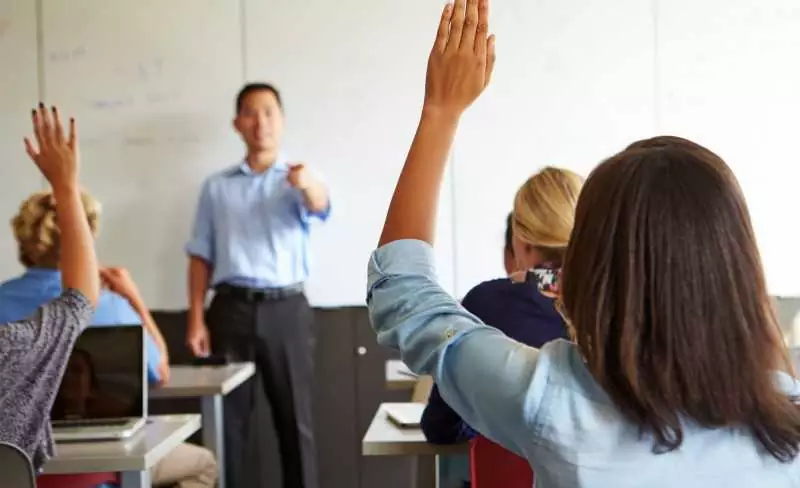 PÓS-GRADUAÇÃO EM DOCÊNCIA EM SERVIÇO SOCIAL