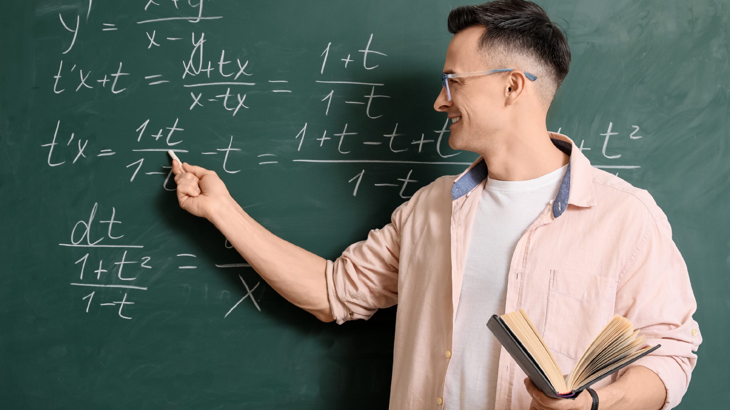 PÓS-GRADUAÇÃO EM METODOLOGIAS DO ENSINO DA MATEMÁTICA